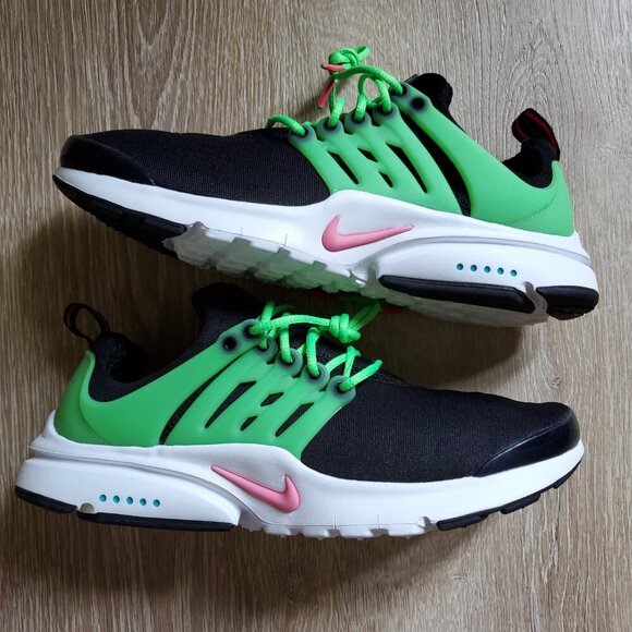 Nike Kids Sneakers in Black, Green, and Pink - Picture 7 of 11